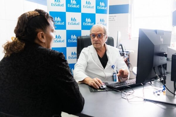 EsSalud: hospital Almenara atiende 11 mil consultas psiquiátricas al mes, 4 mil de ellas son de niños y adolescentes