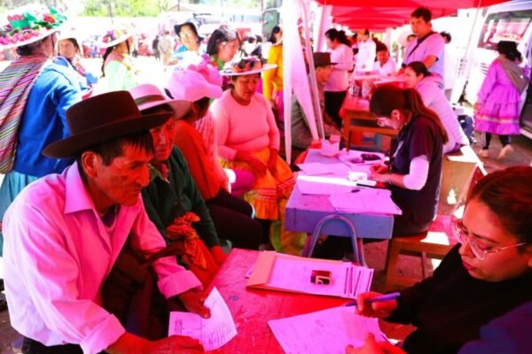 PIAS Terrestre recorrerá centros poblados de Huaura y Oyón para brindar más de 2400 atenciones sociales