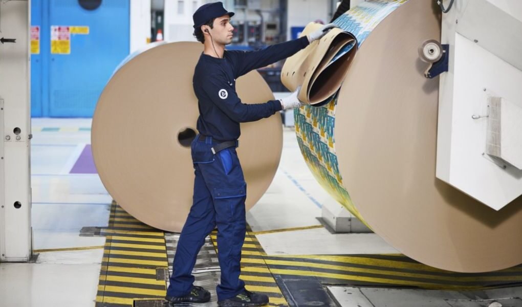 Tetra Pak reduce un 56% de emisiones de GEI en sus operaciones y acelera soluciones para una industria alimentaria más sostenible