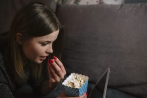 Alerta en América Latina: falsas películas esconden malware que puede dar acceso remoto a computadores