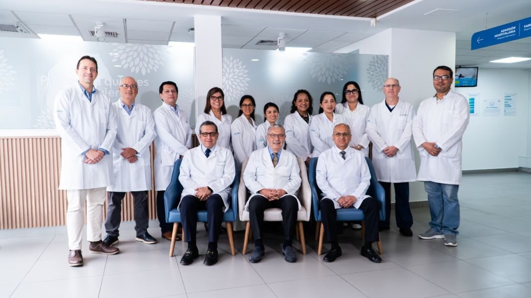 Auna se consolida como la primera organización peruana que recibe la máxima certificación de oncología de EE. UU.