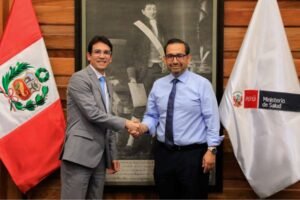Minsa cambia liderazgos en Digesa y PCRIS para agilizar trámites y potenciar obras del primer nivel de atención
