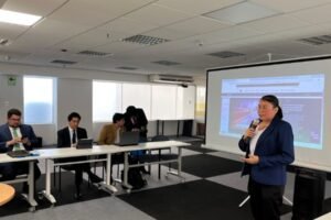 Plataformas de movilidad y delivery superan los 648 mil viajes y entregas al día, mientras estudio alerta brechas de seguridad y regulación