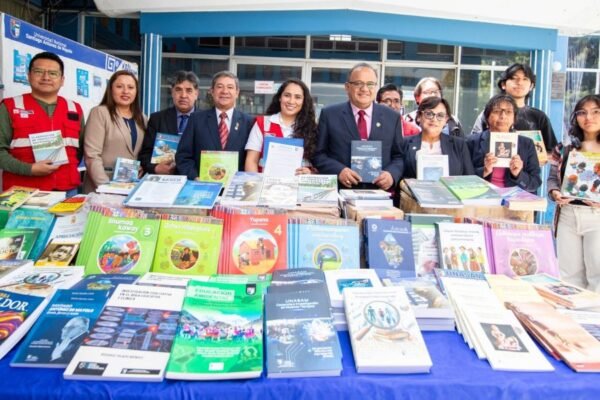 Tambos del Programa PAIS contarán con más de 10 000 libros para fortalecer la lectura en centros poblados de Áncash