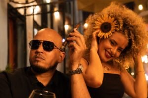 “Todo Lo Que Tengo Es Tuyo”: Daniela Darlin Y Nic N’taya Celebran Sus Raíces Cubanas Al Ritmo De La Salsa