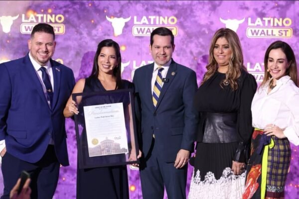 Latino Wall Street Celebra El Éxito De Su Séptima Conferencia Anual Edición Especial Hispanic Heritage Investor Summit Y Recibe Proclamación Oficial De La Ciudad De Doral