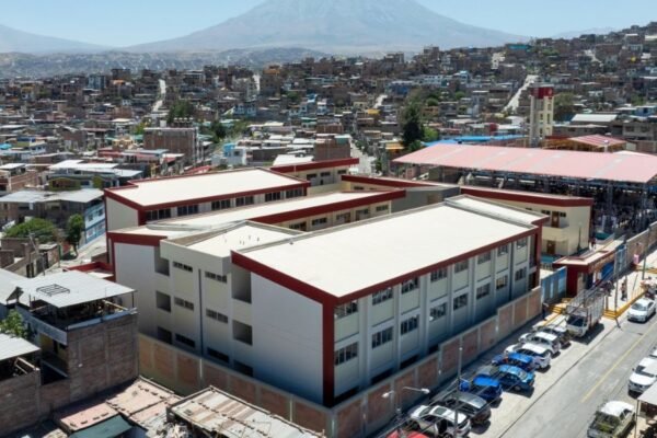 Ferreyros inaugura colegio en Arequipa, con inversión de S/ 34 millones, vía Obras por Impuestos