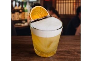 Reiwa Izakaya: coctelería de autor que explora los sabores de Asia en Barranco