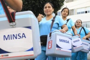 Minsa intensifica acciones de prevención y vacunación contra el sarampión en Loreto con el despliegue de 23 brigadas de salud