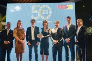 Carmix celebra 50 años de operaciones y 26 como representada de Unimaq