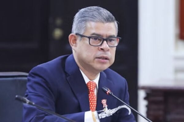 Premier Galarreta destaca apertura al diálogo para impulsar las facultades legislativas