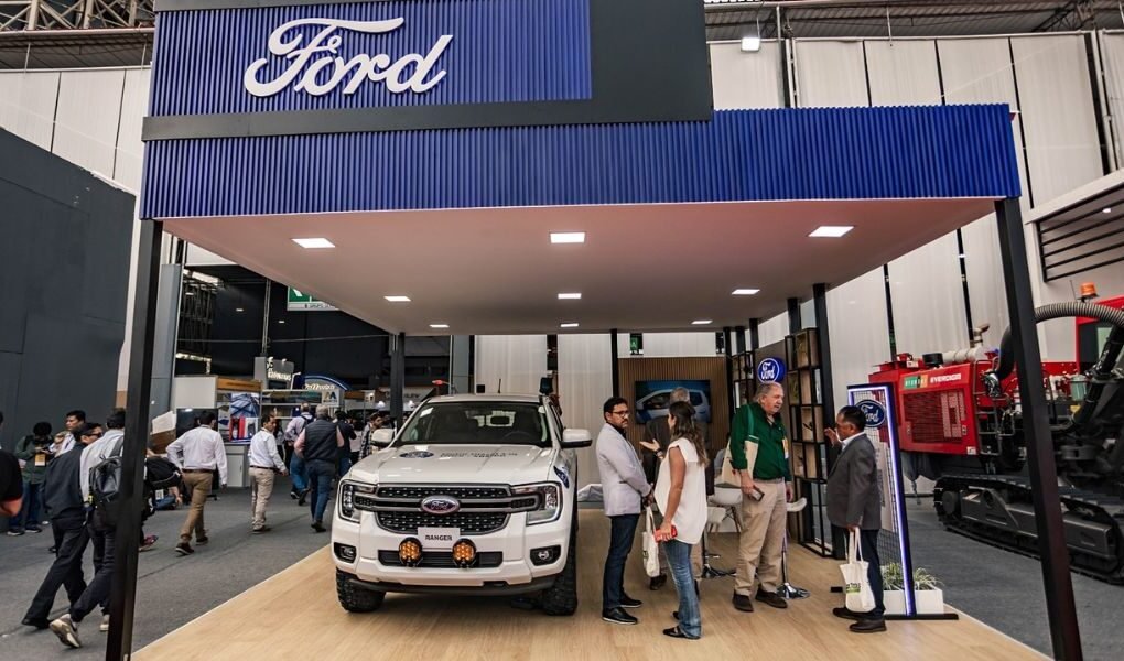 Expomina 2026: Ford PRO™ participó con soluciones para optimizar la gestión minera en Perú