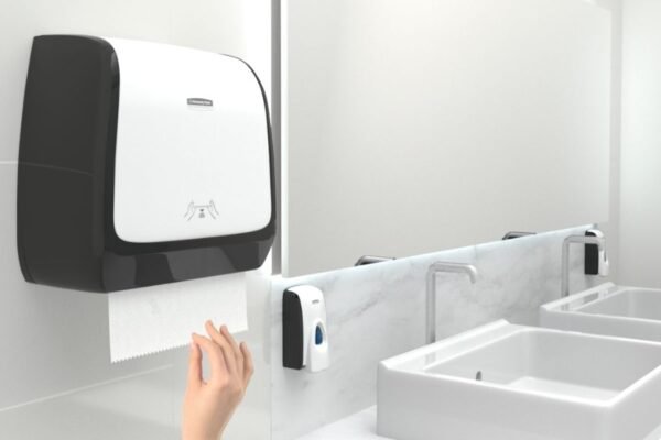 El secador de manos del baño público puede estar poniendo bacterias en tus manos