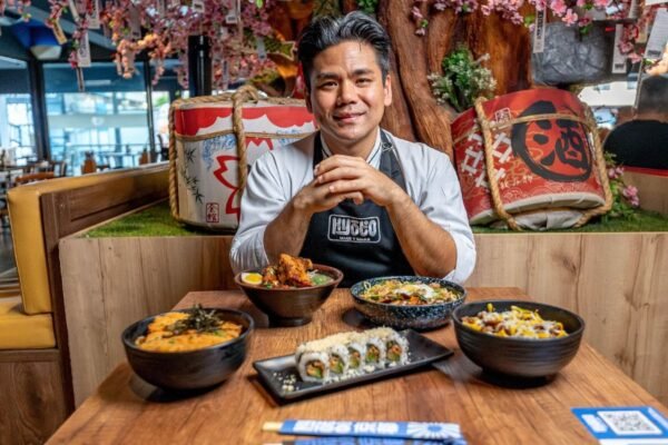 Kyoto celebra tres años con nuevos platos nikkei y show japonés