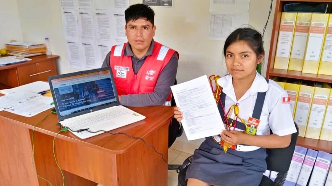 Tambos fueron centro de inscripción de más de 2000 jóvenes en zonas rurales al Examen Nacional de Preselección de Beca 18