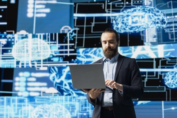 La IA acelera los ciberataques y expone fallas de seguridad en las empresas: ¿por qué las defensas no son suficientes?