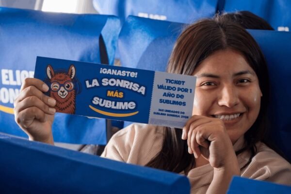 Sonrisas que conectan: LATAM Airlines, Sublime y Operación Sonrisa se unen por el Día Mundial de la Sonrisa