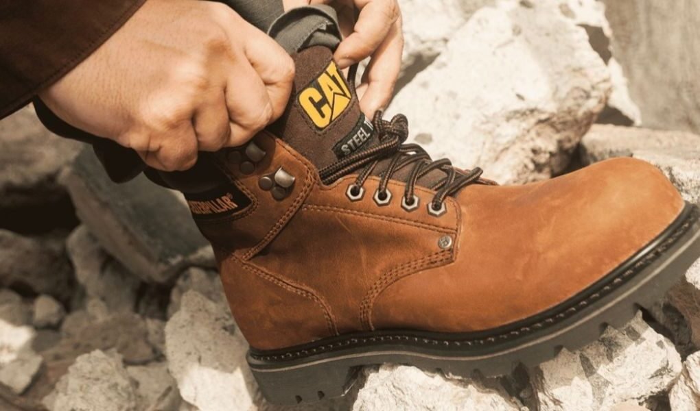 CAT lanza nuevos botines de seguridad antiperforantes para el trabajo